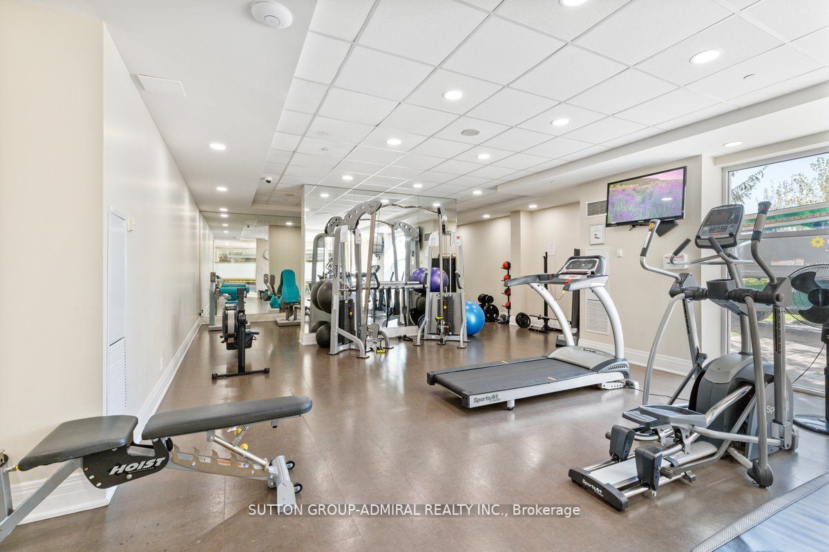 80 Burns Blvd, #405