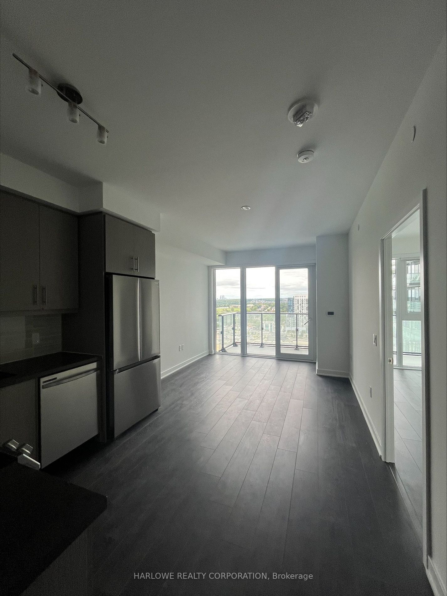 105 Oneida Cres, #1701
