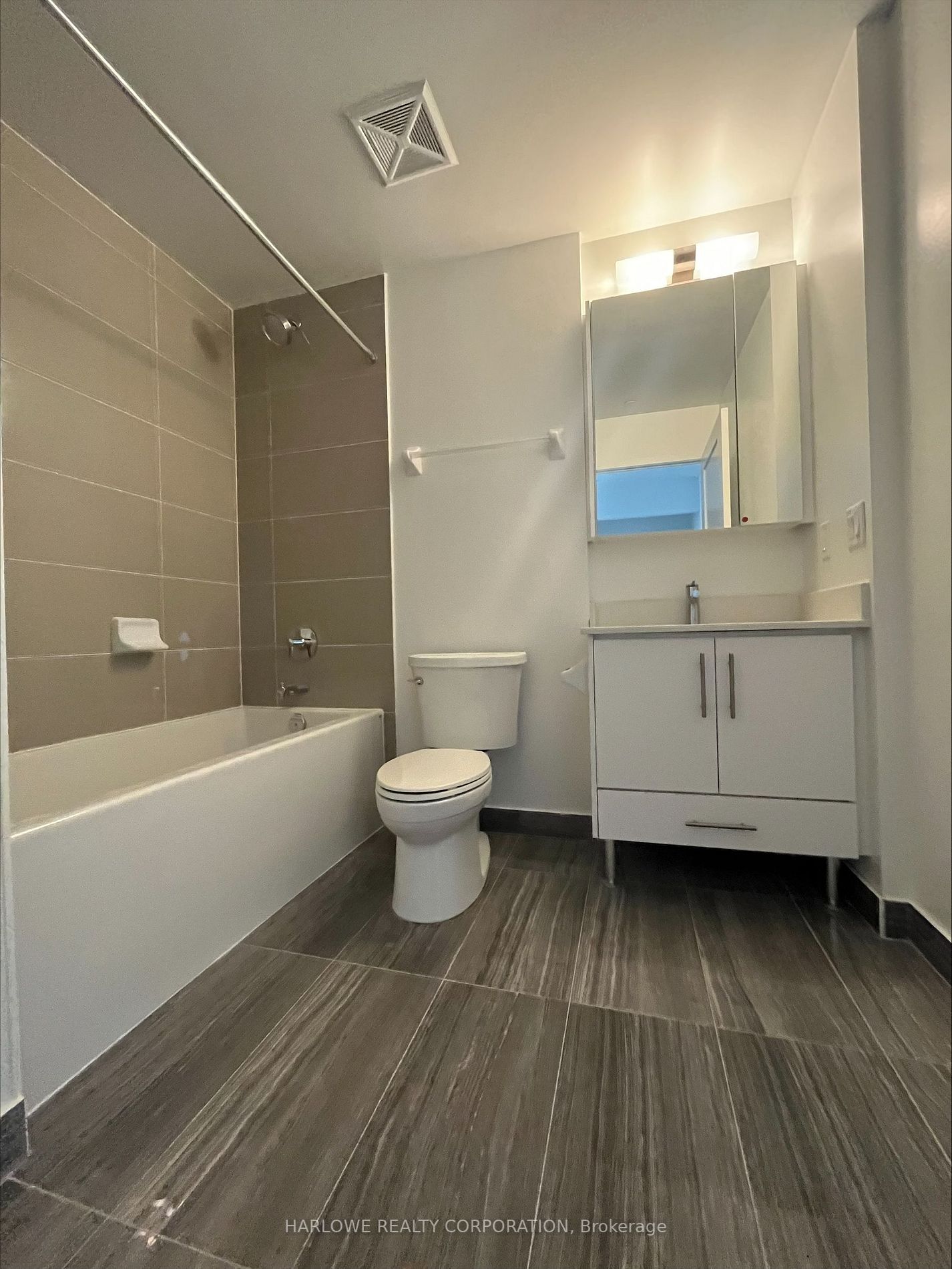 105 Oneida Cres, #1701