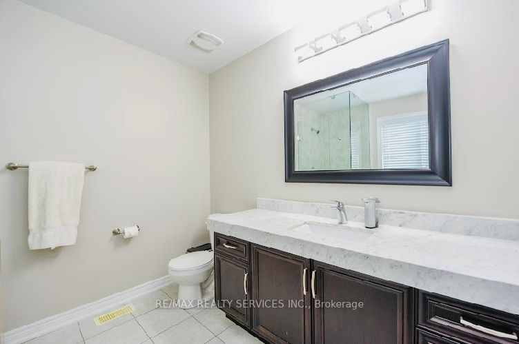 25 Swenson St