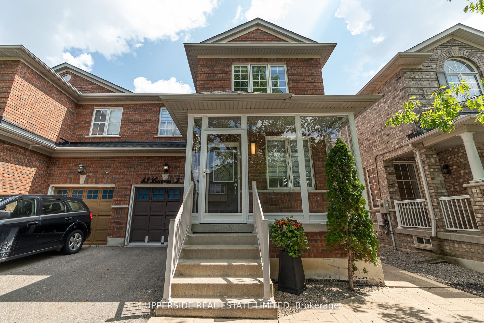 43 Lucerne Dr