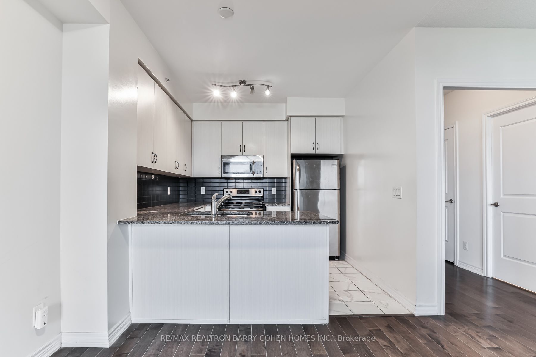 9255 Jane St, #1207