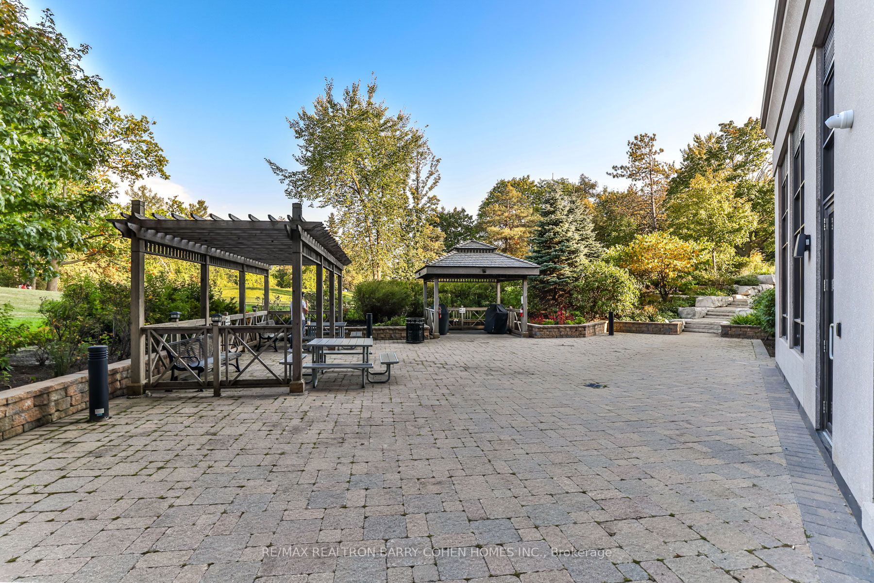 9255 Jane St, #1207