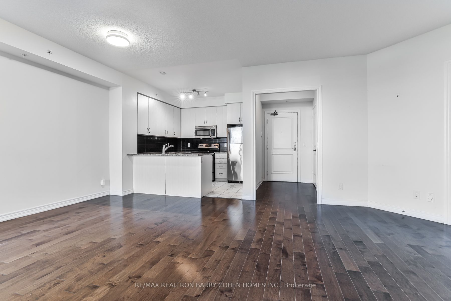 9255 Jane St, #1207