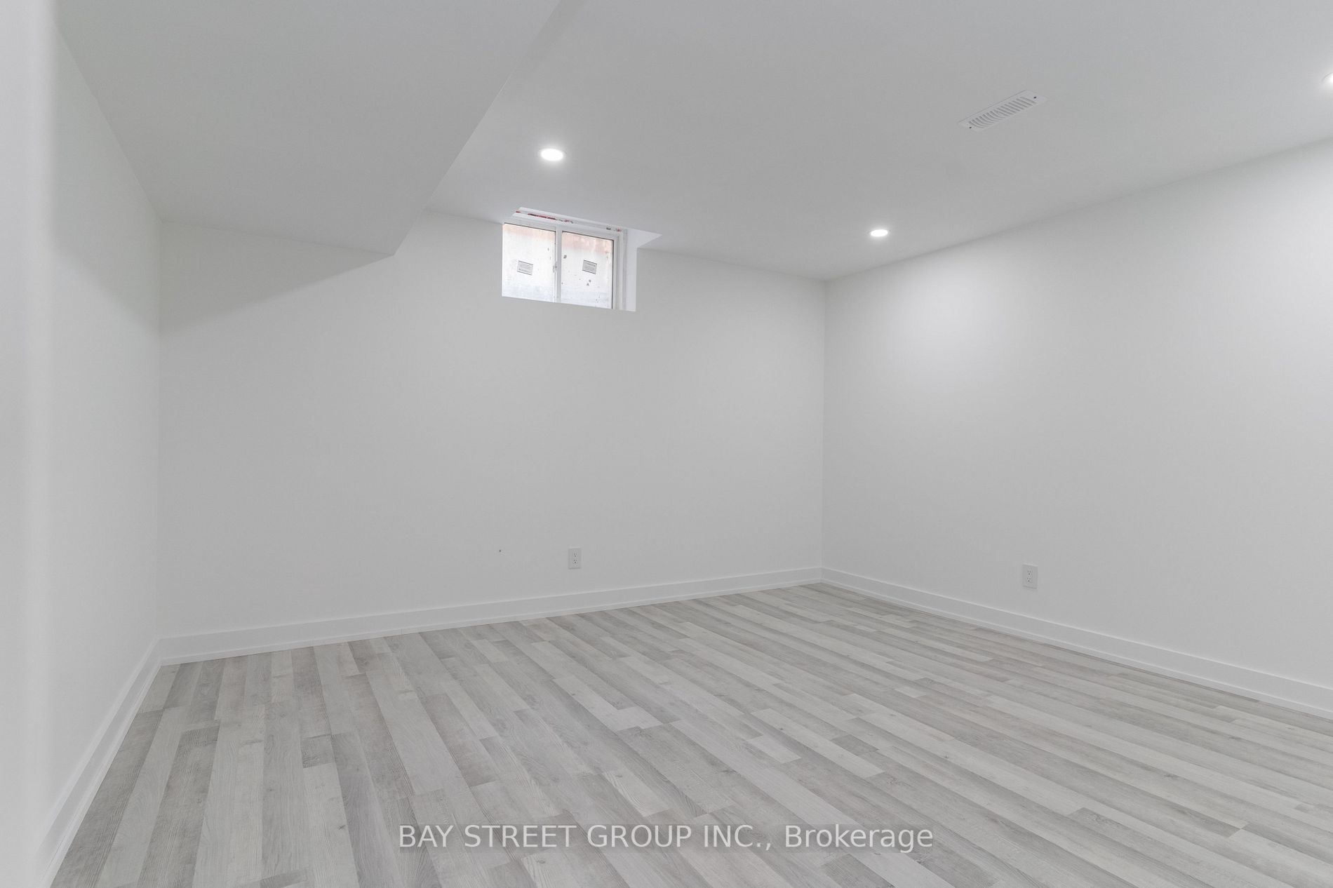 10 Milby Cres