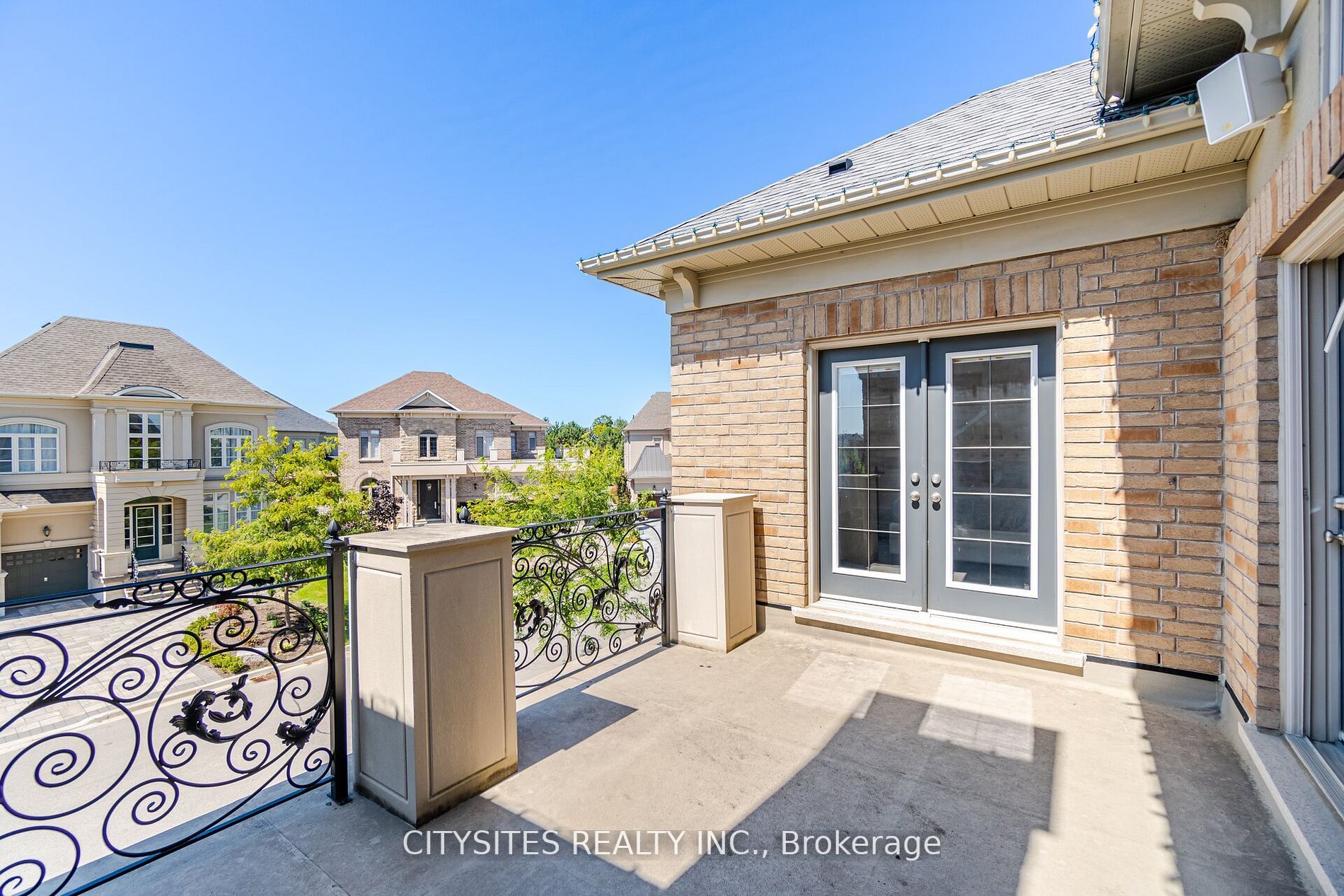 62 Virtue Cres