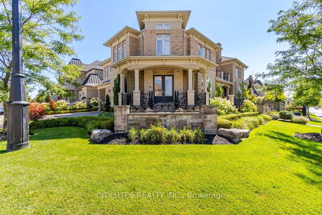 62 Virtue Cres