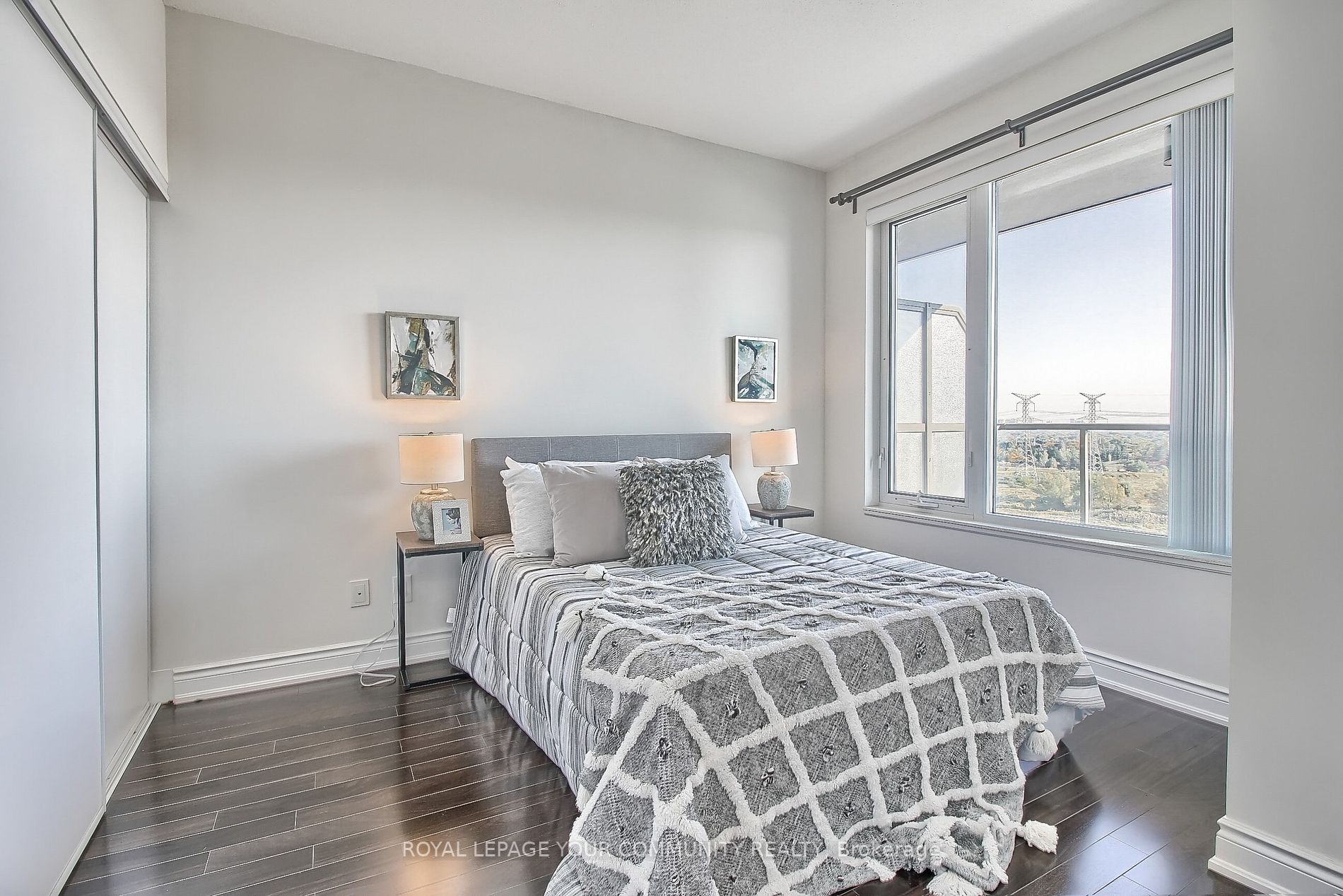 325 South Park Road, #1008