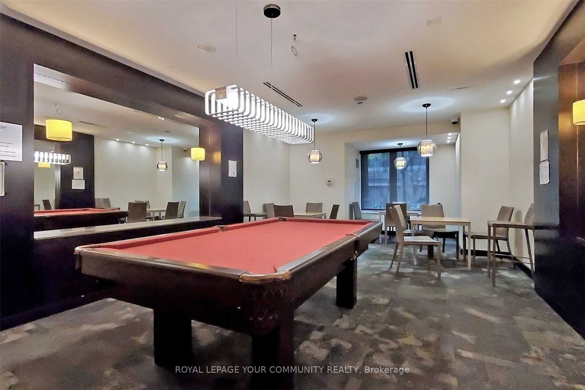 325 South Park Road, #1008