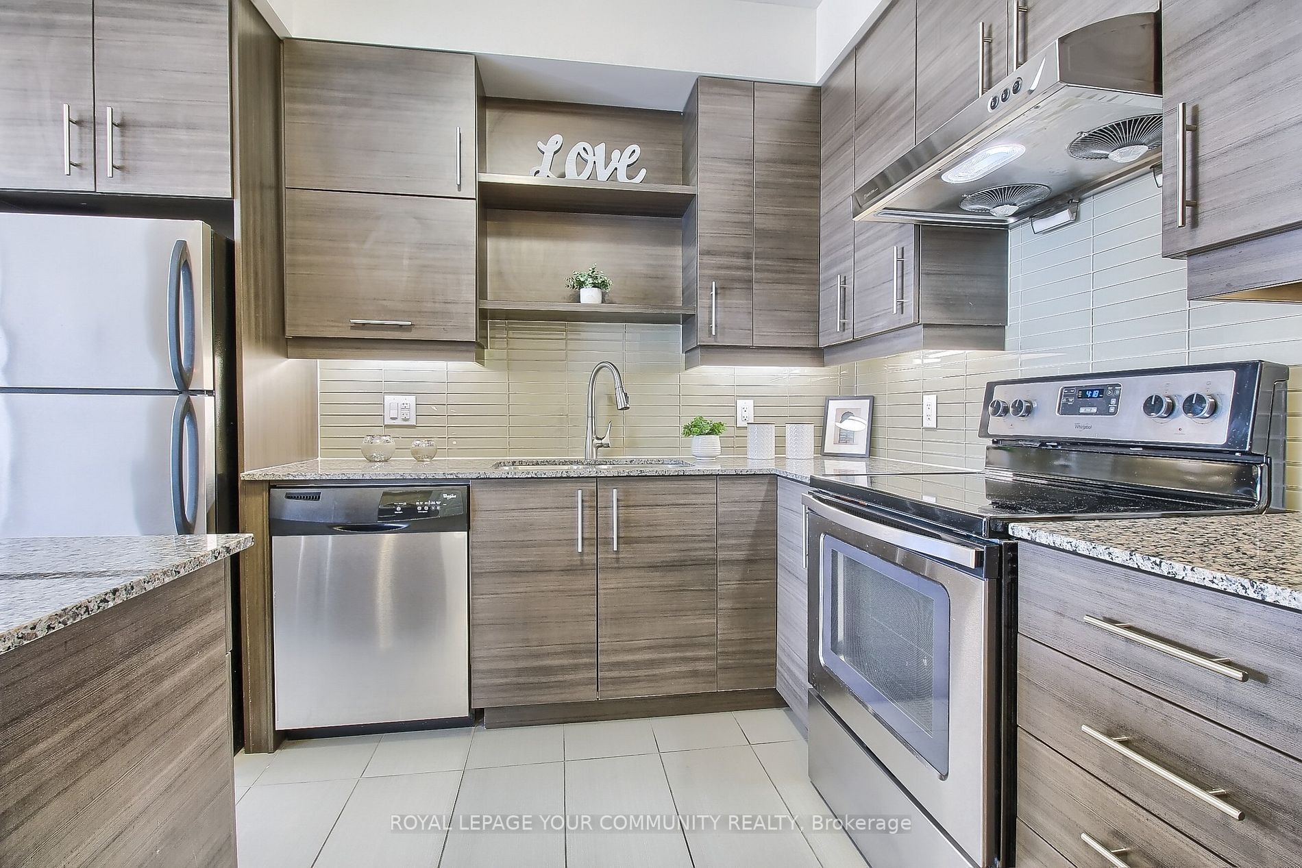 325 South Park Road, #1008