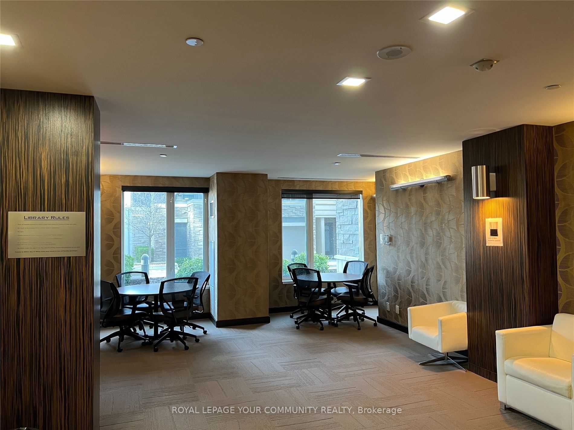 325 South Park Road, #1008