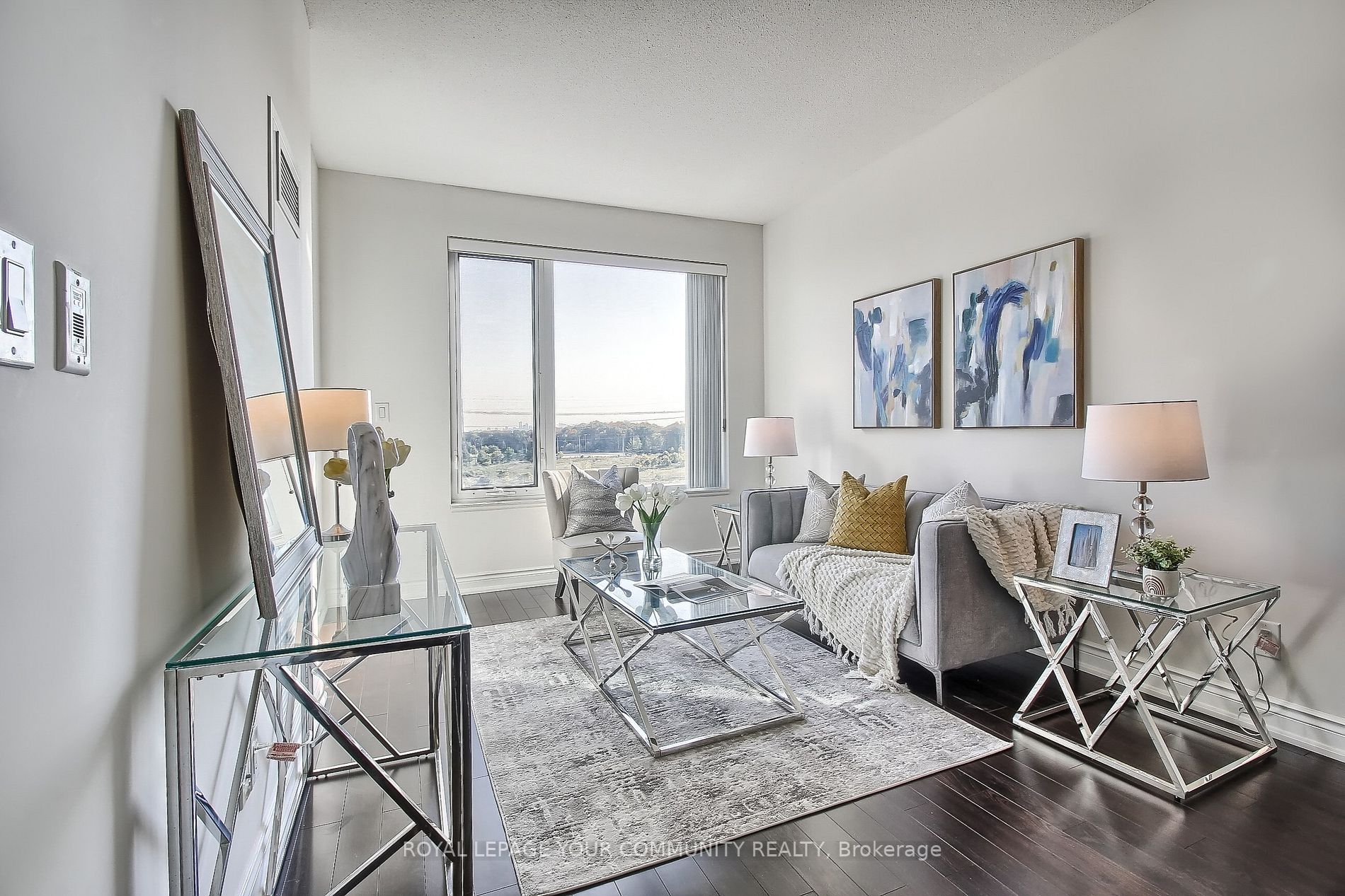 325 South Park Road, #1008