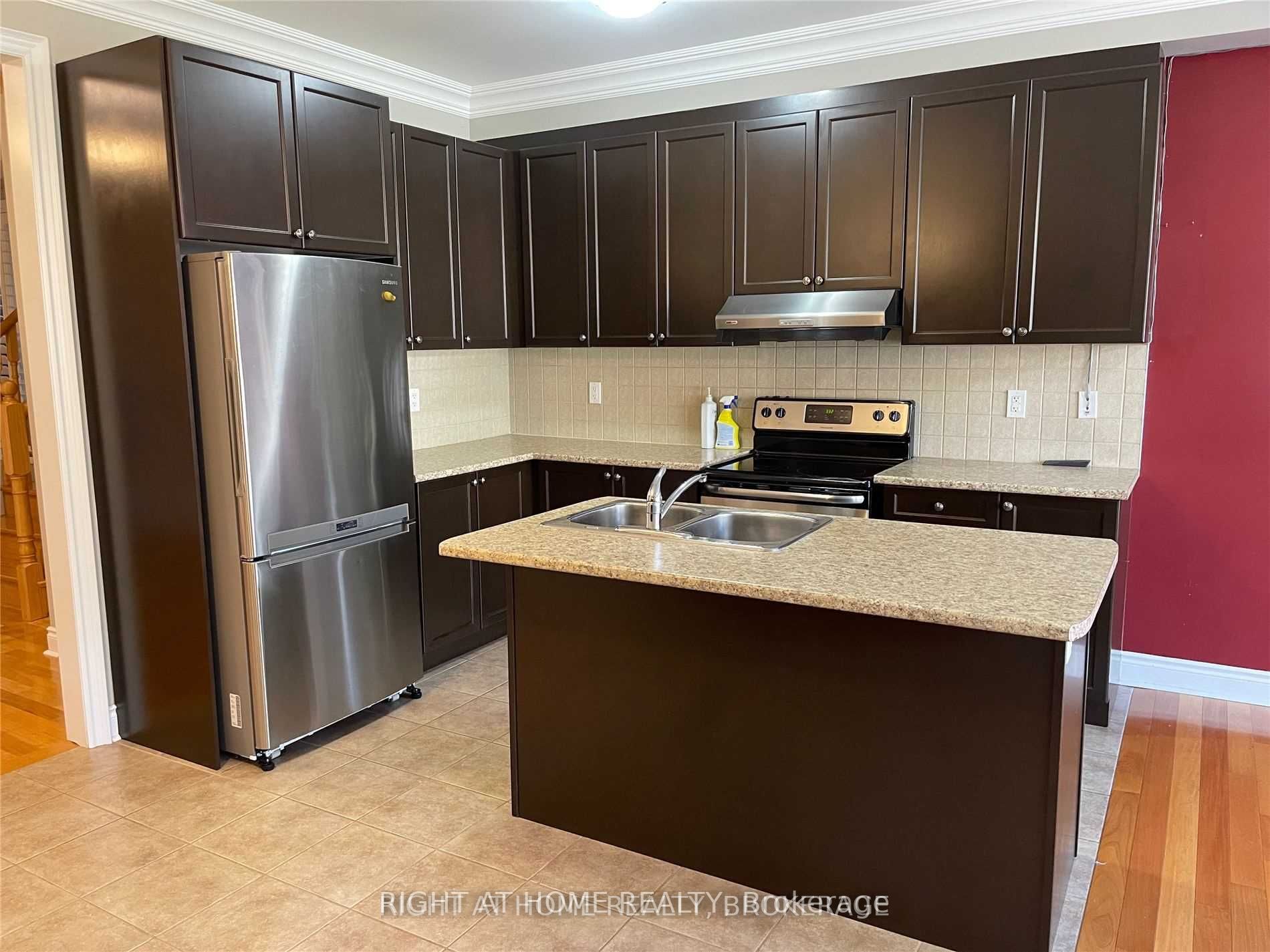 265 Wardlaw Pl