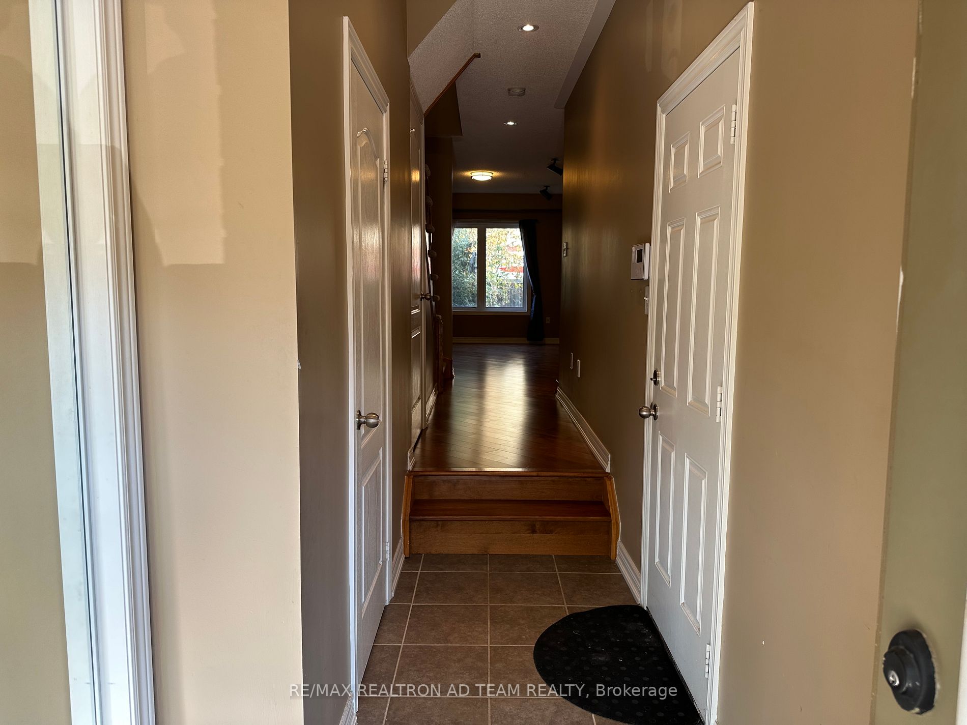 15 Latitude Lane