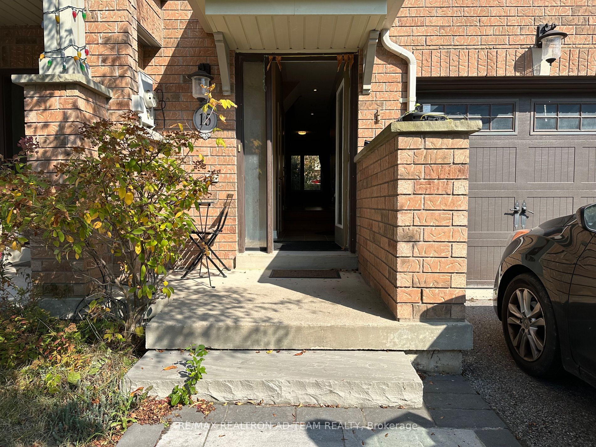 15 Latitude Lane