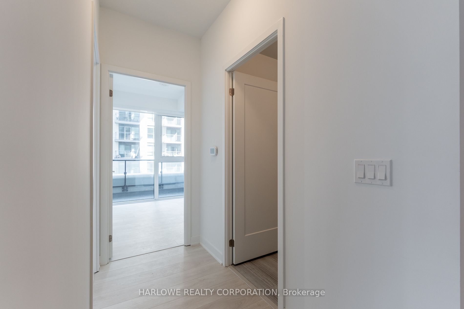 105 Oneida Cres, #302