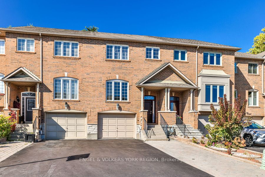 6 Edgemont Crt
