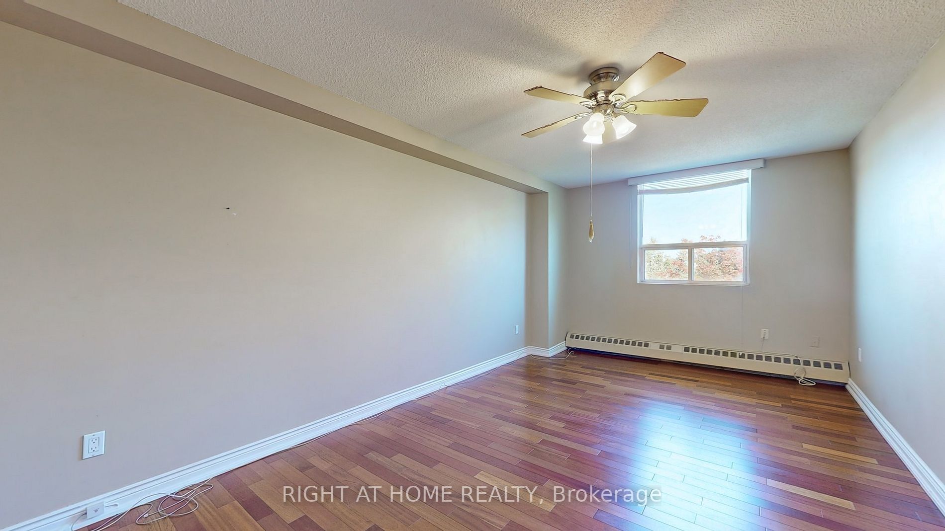 200 Holland Court, #406