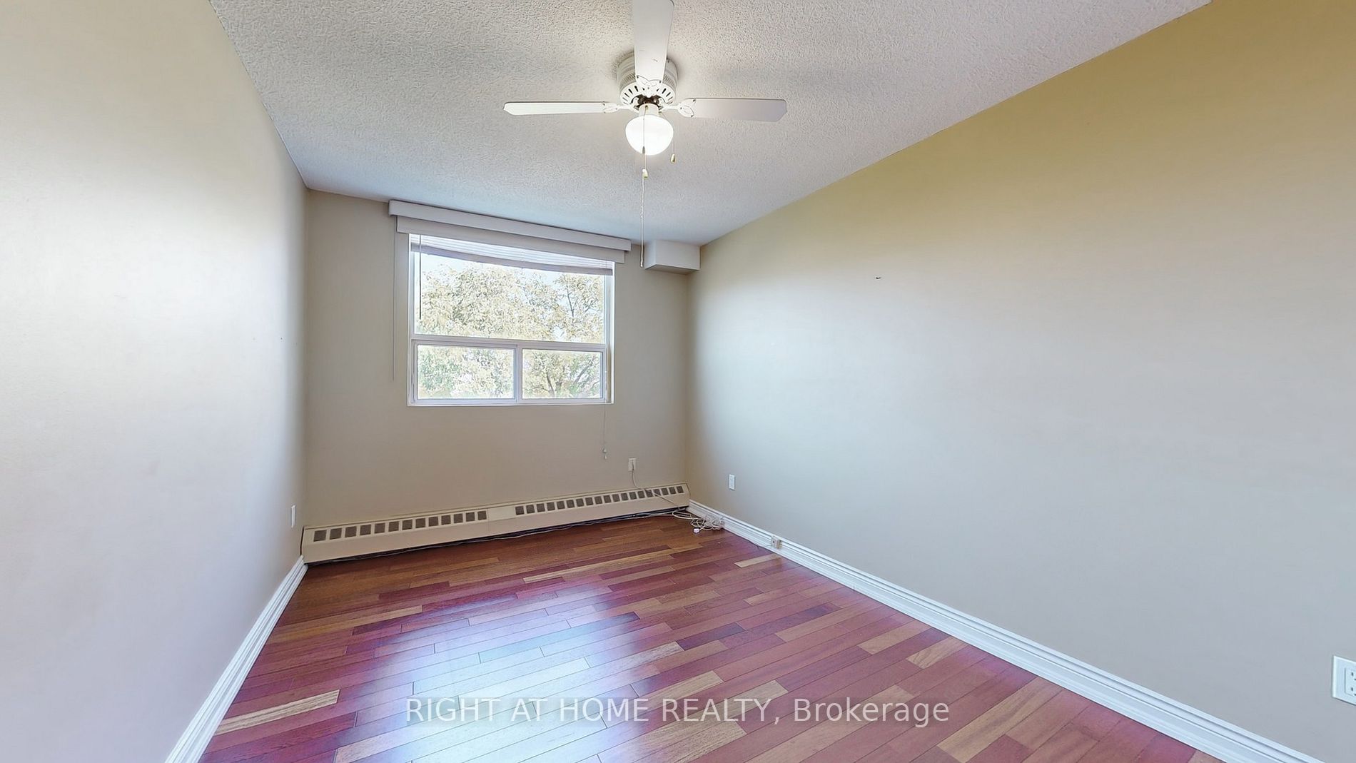 200 Holland Court, #406