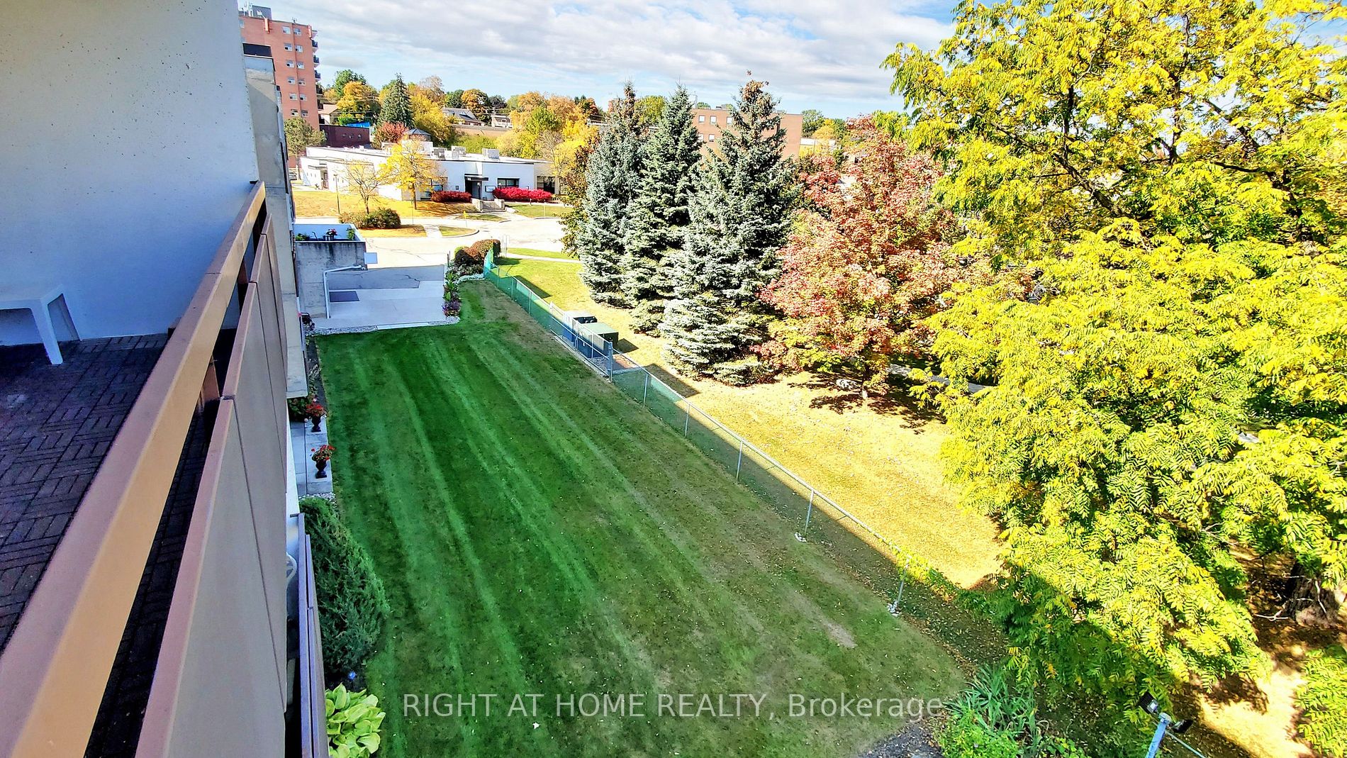 200 Holland Court, #406