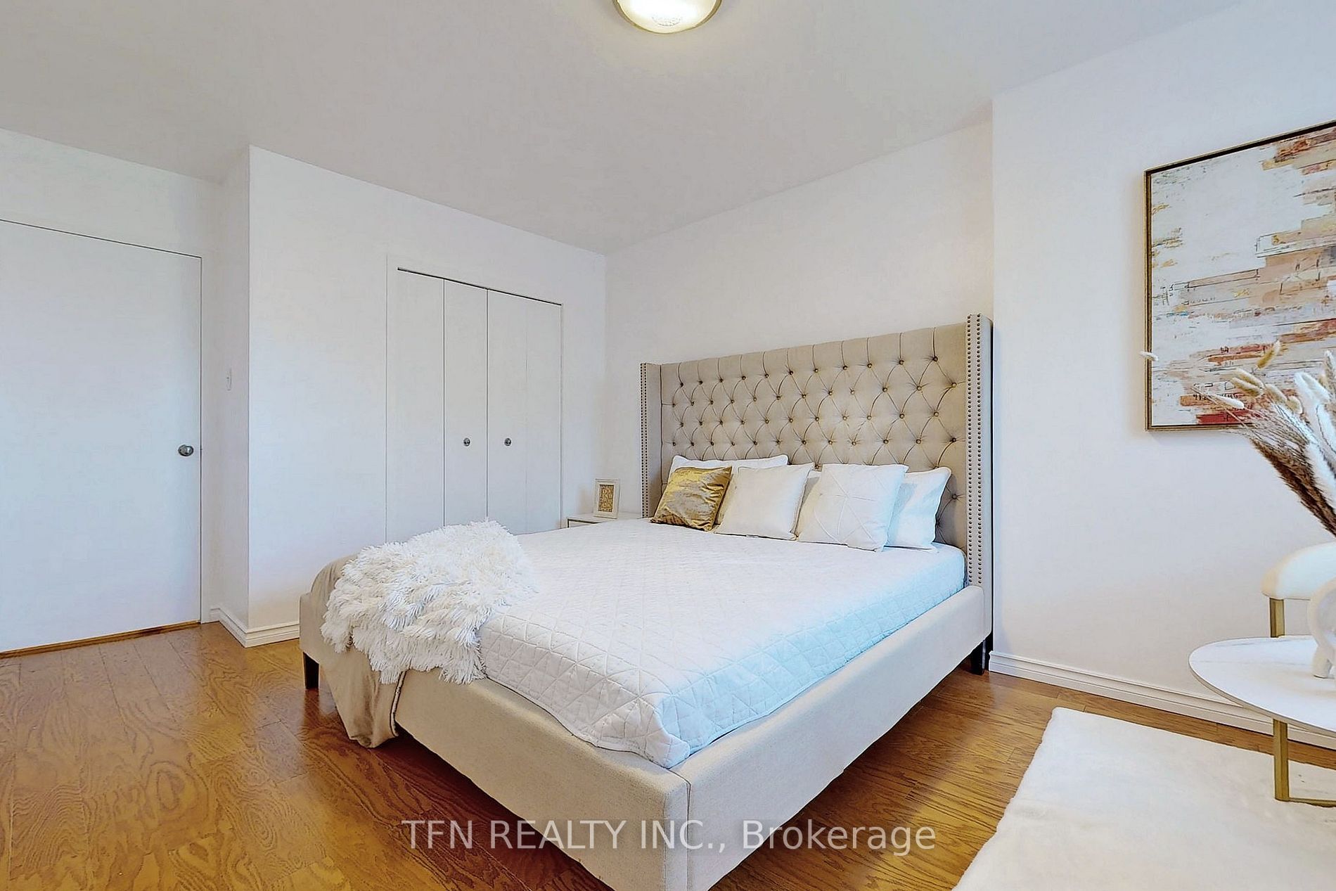 67 Richmond Street, #301