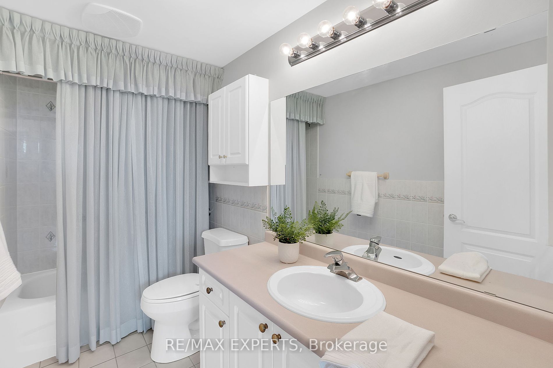 2504 Rutherford Rd, #505