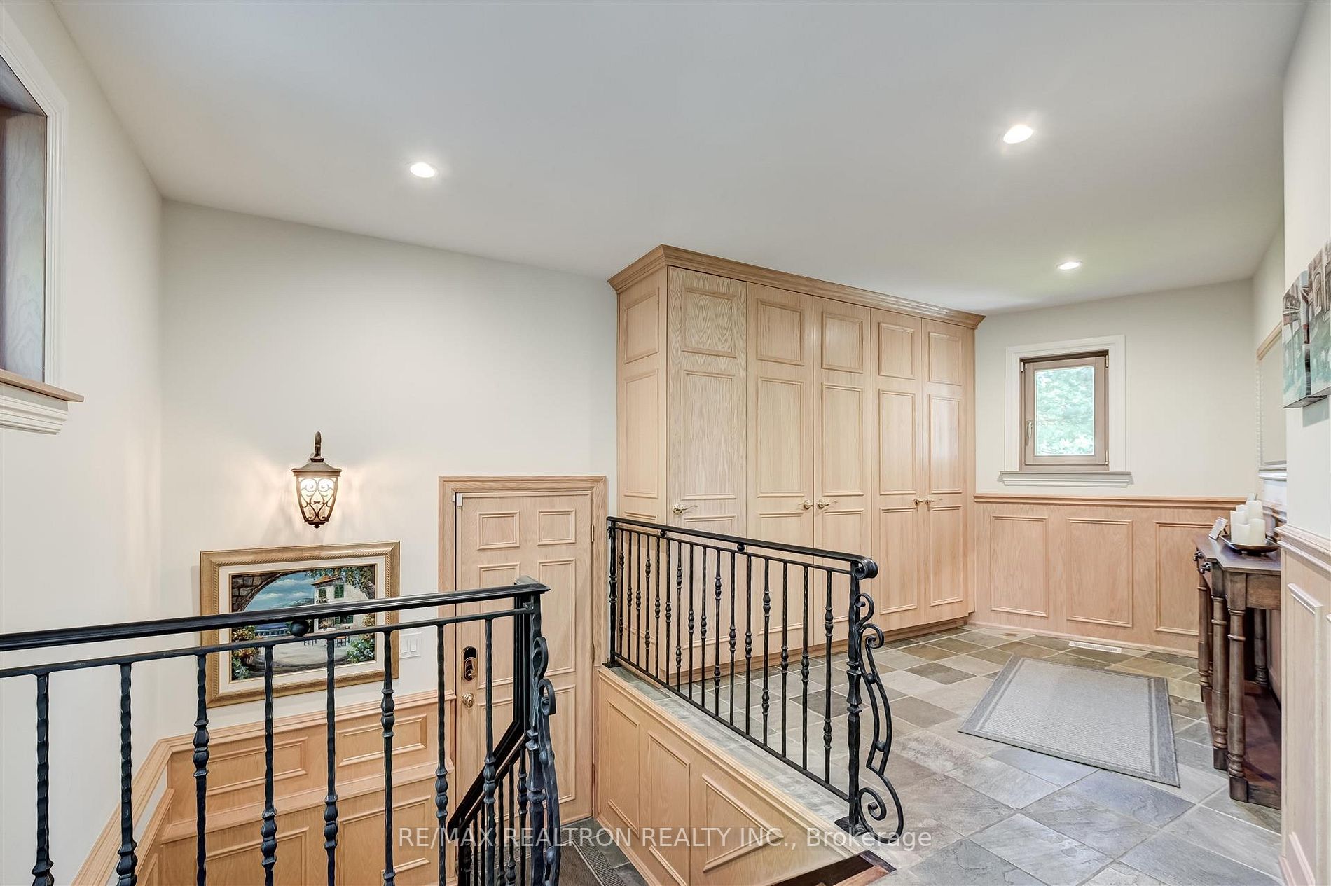 30 Kingswood Dr