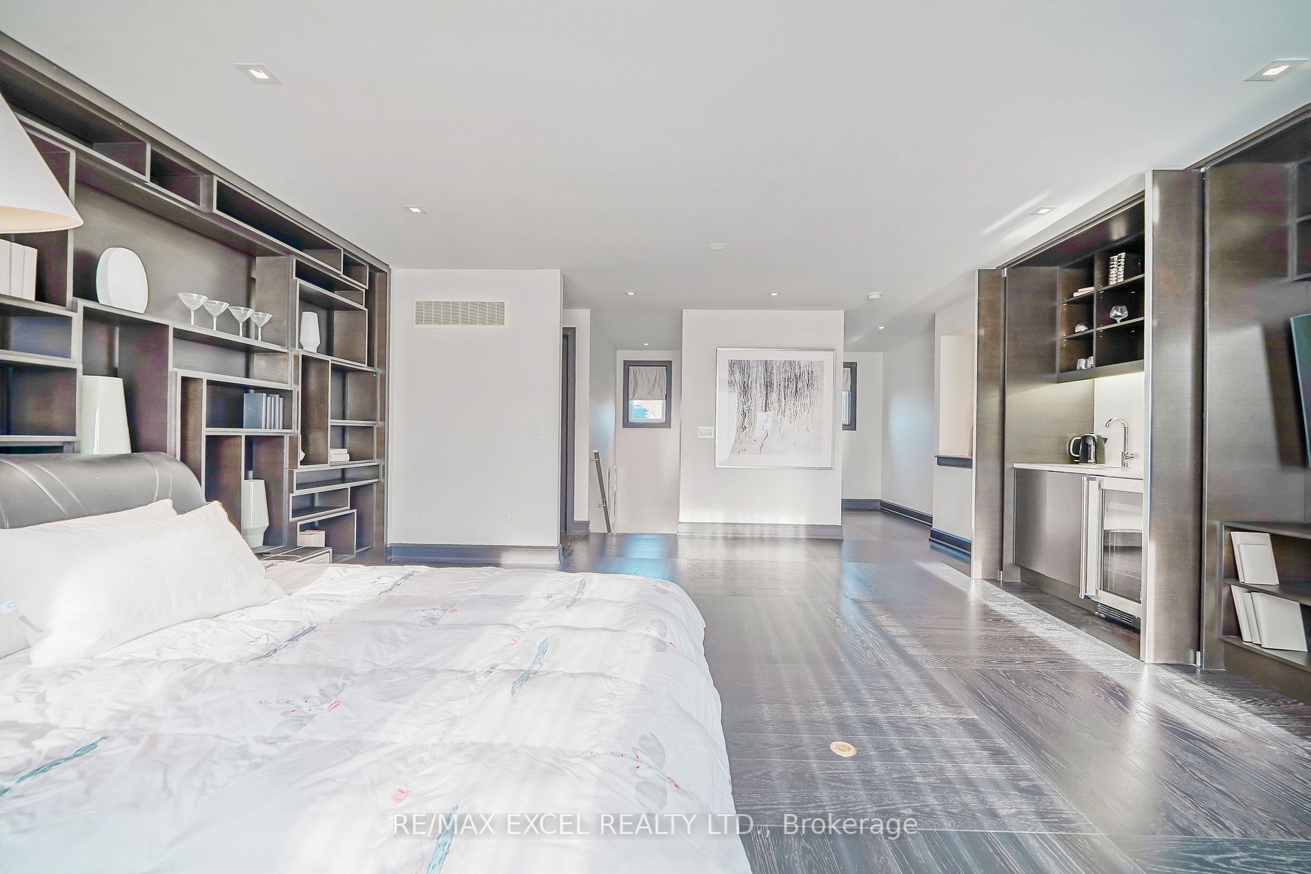 68 Keatley Dr