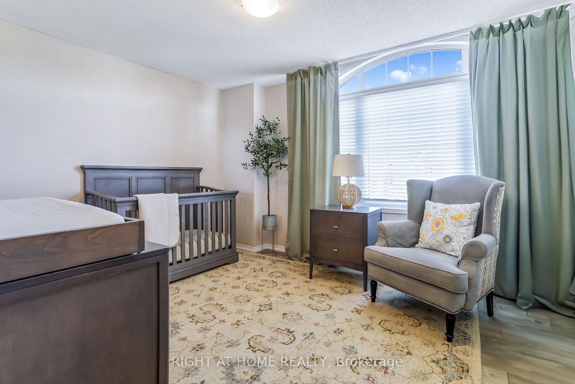 19 Amberwing Landing