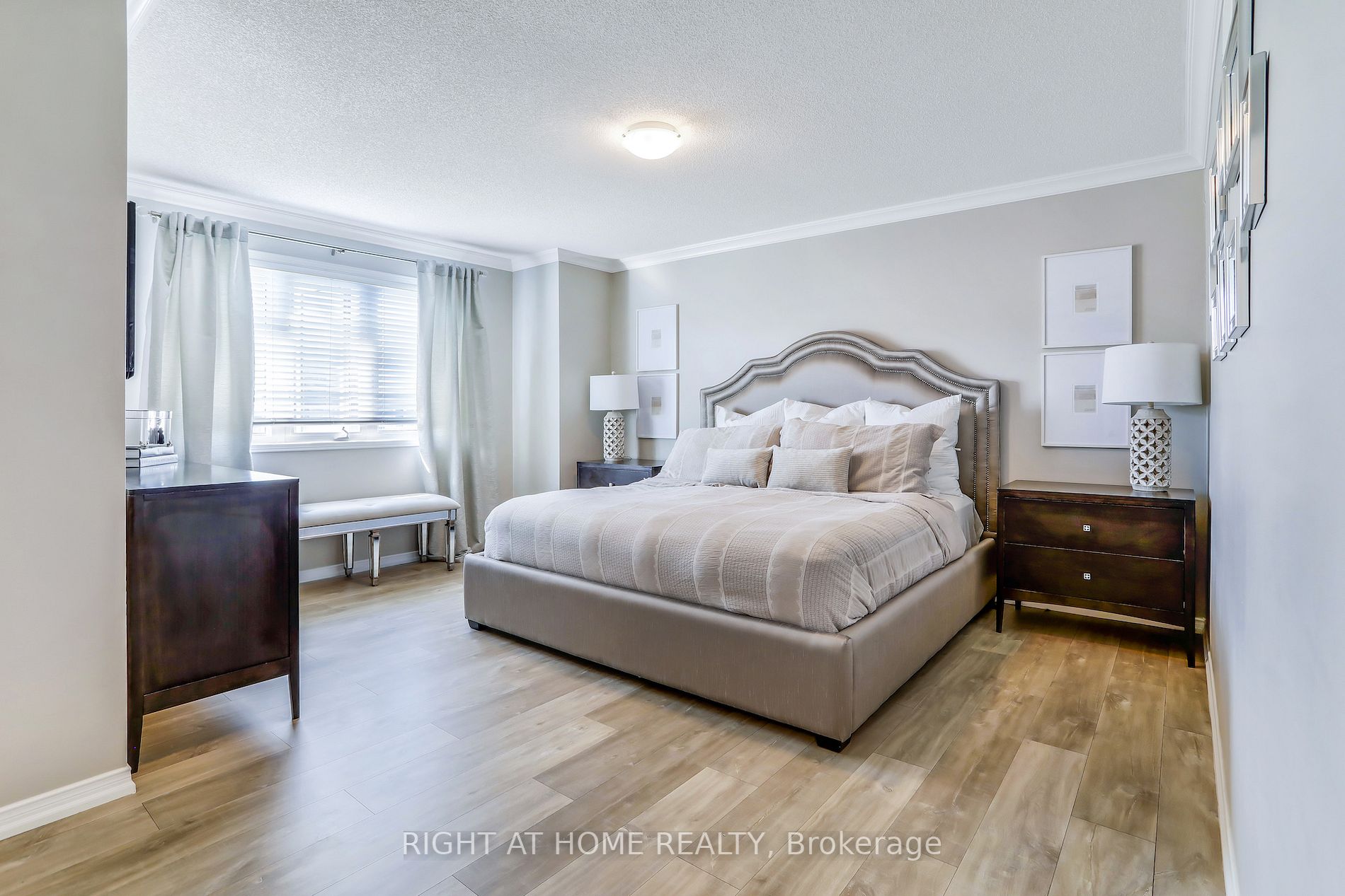 19 Amberwing Landing