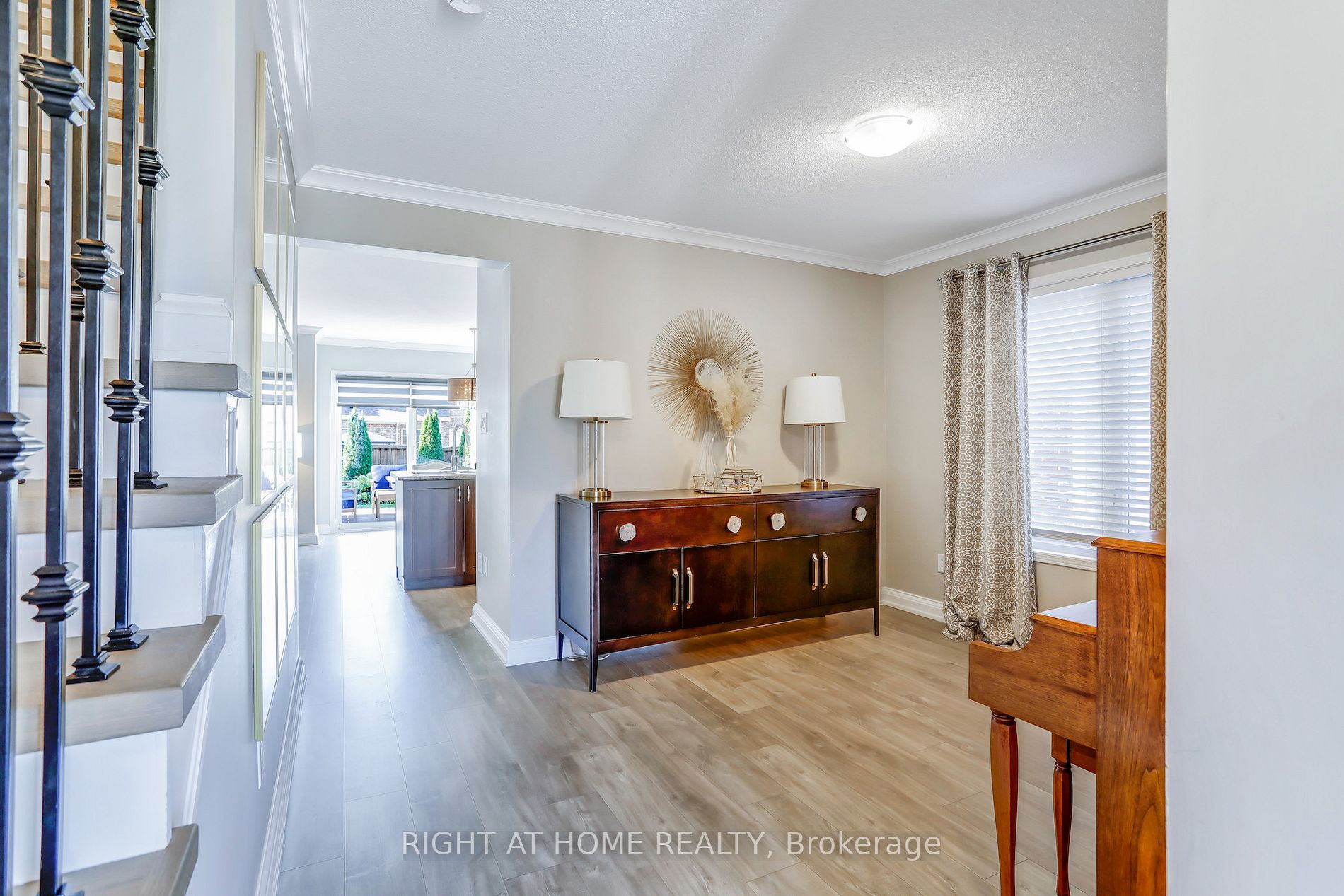 19 Amberwing Landing