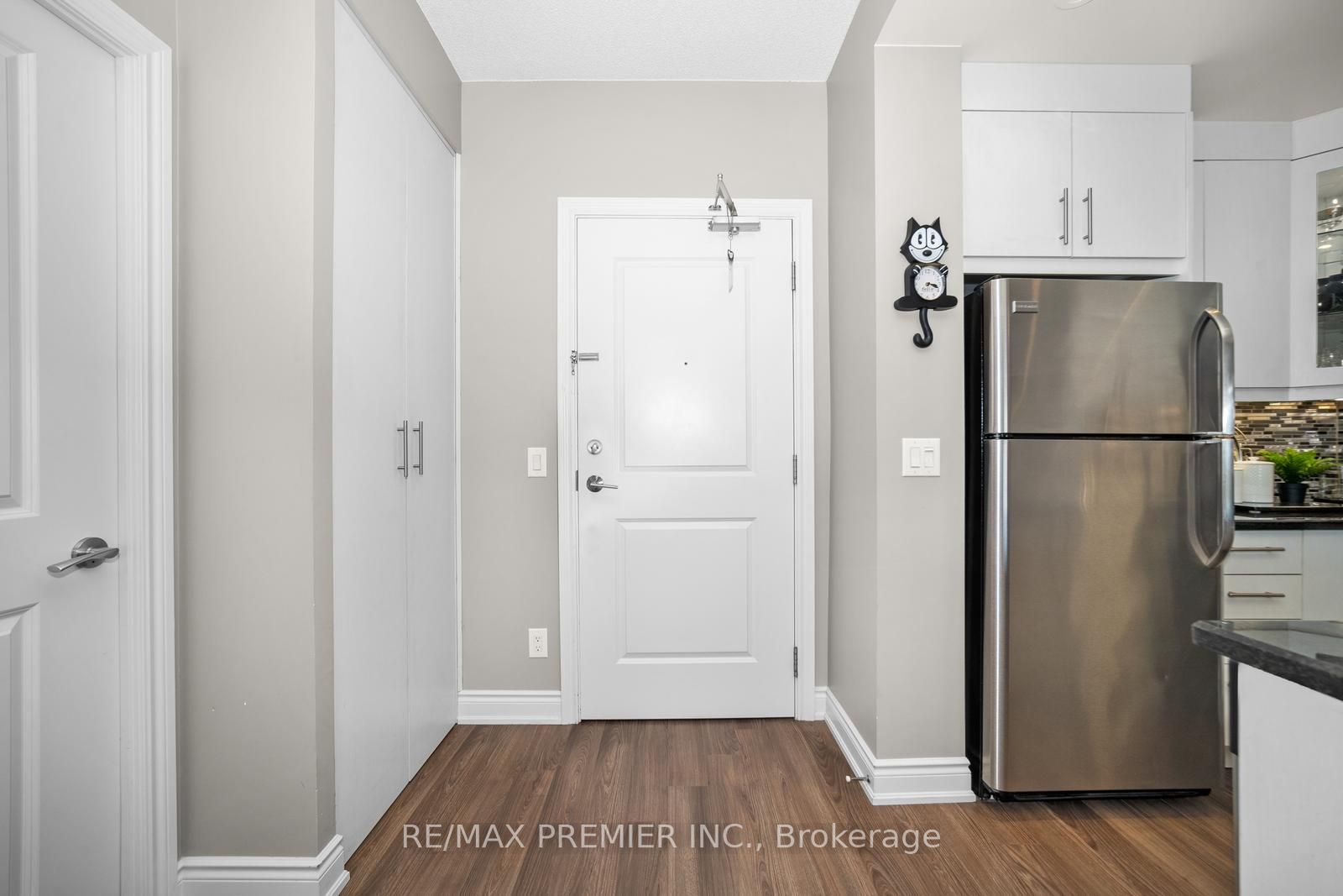 7730 Kipling Ave, #606