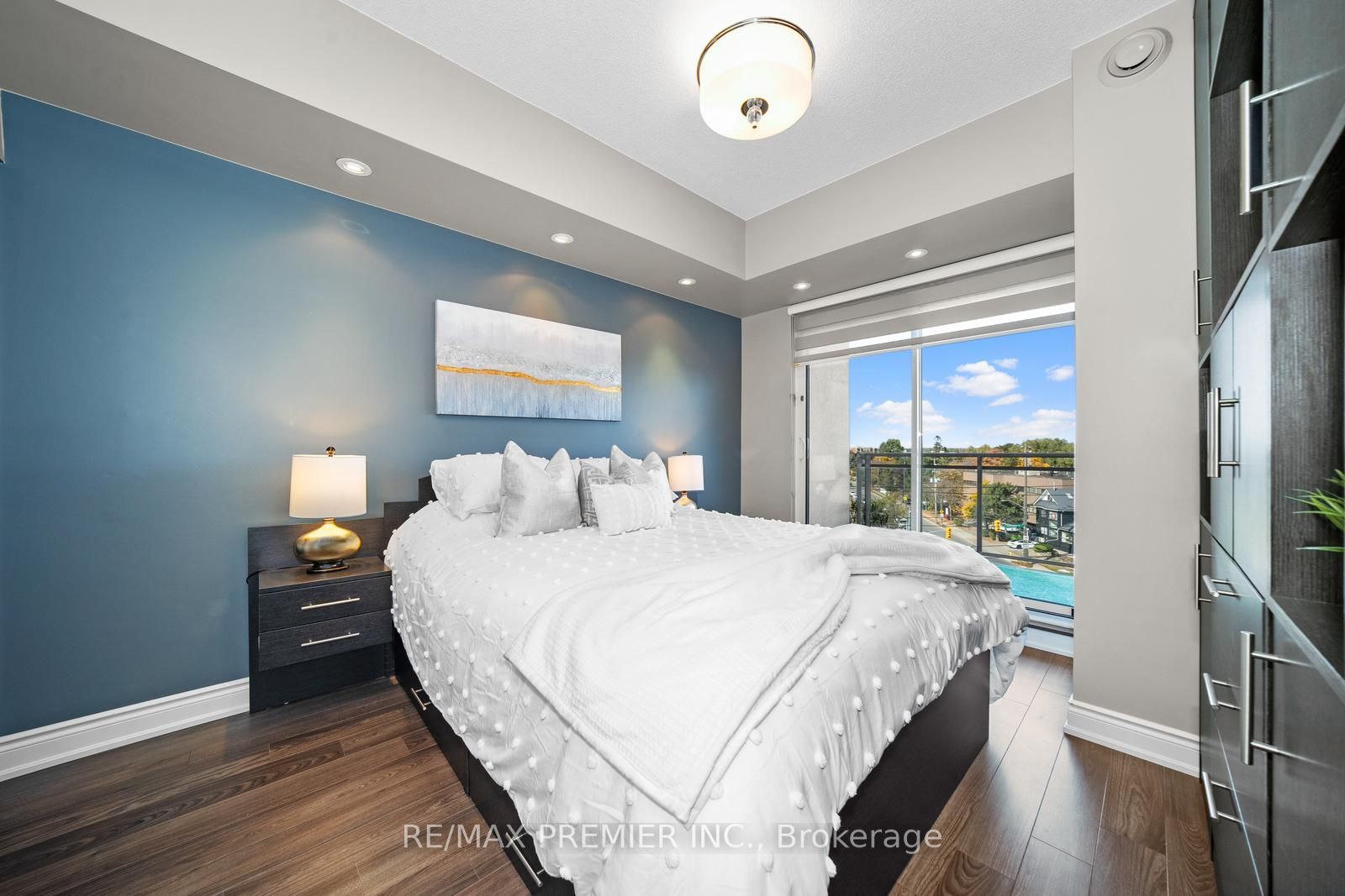 7730 Kipling Ave, #606