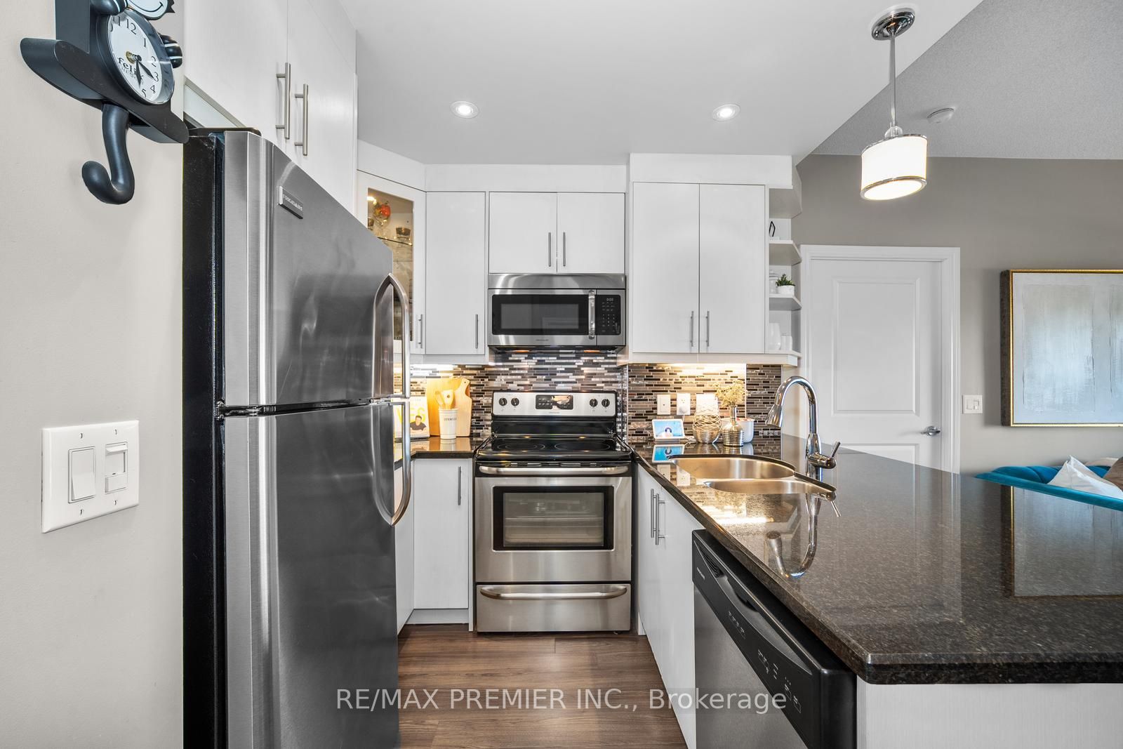 7730 Kipling Ave, #606