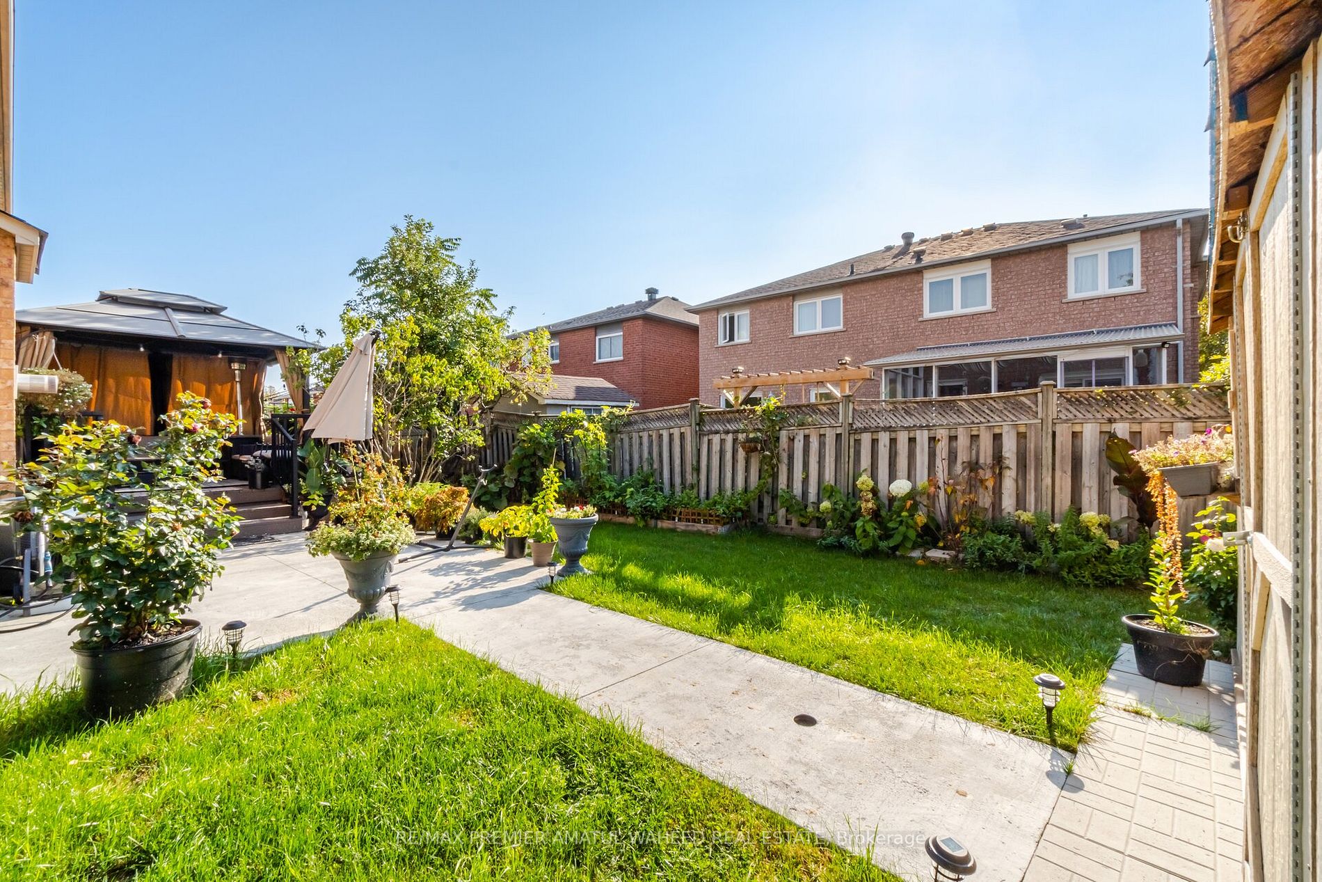 2 Wedgewood Place