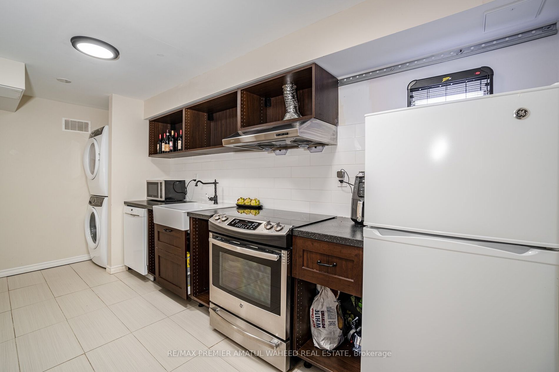 2 Wedgewood Place
