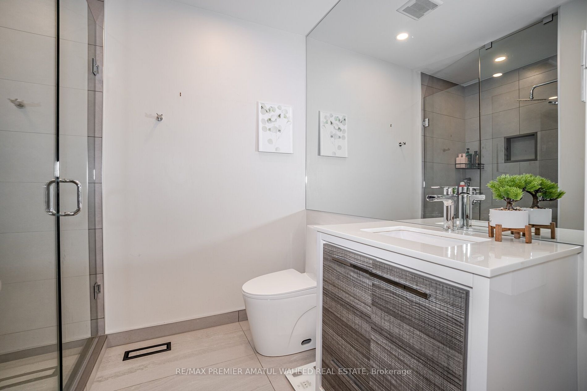 2 Wedgewood Place