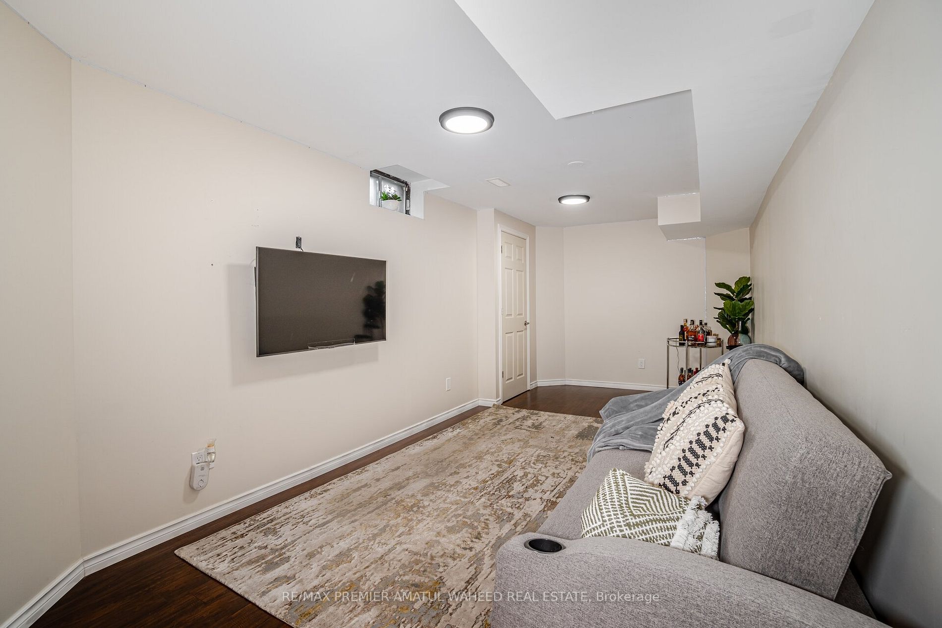 2 Wedgewood Place