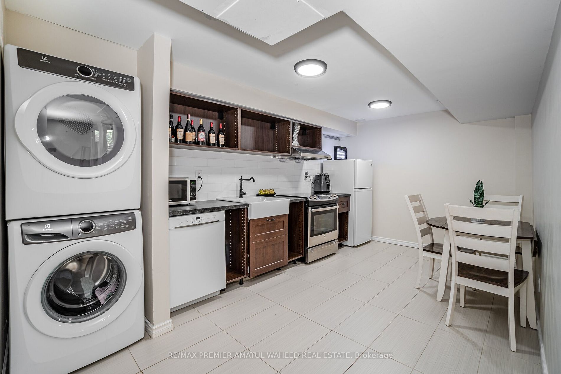 2 Wedgewood Place