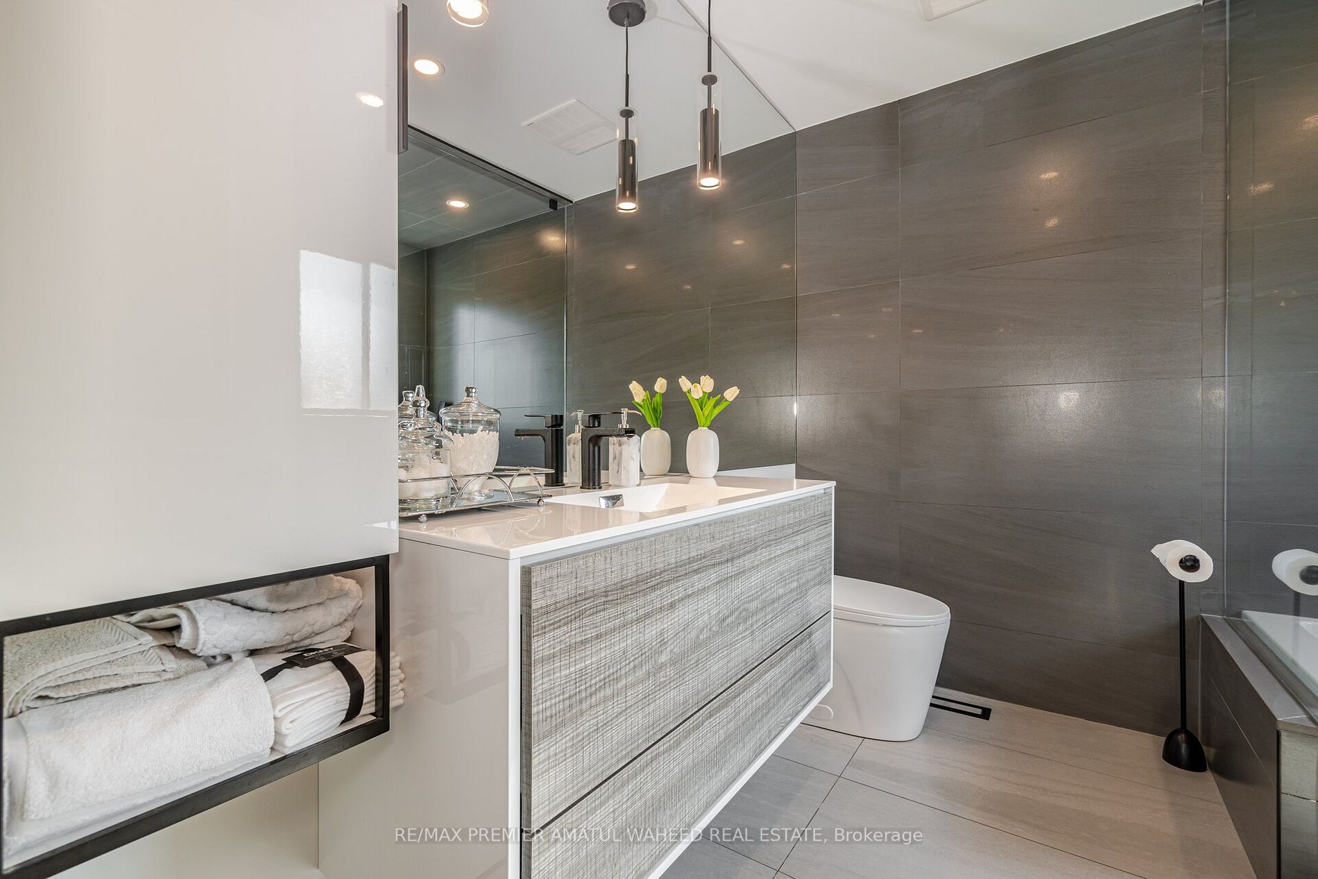2 Wedgewood Place