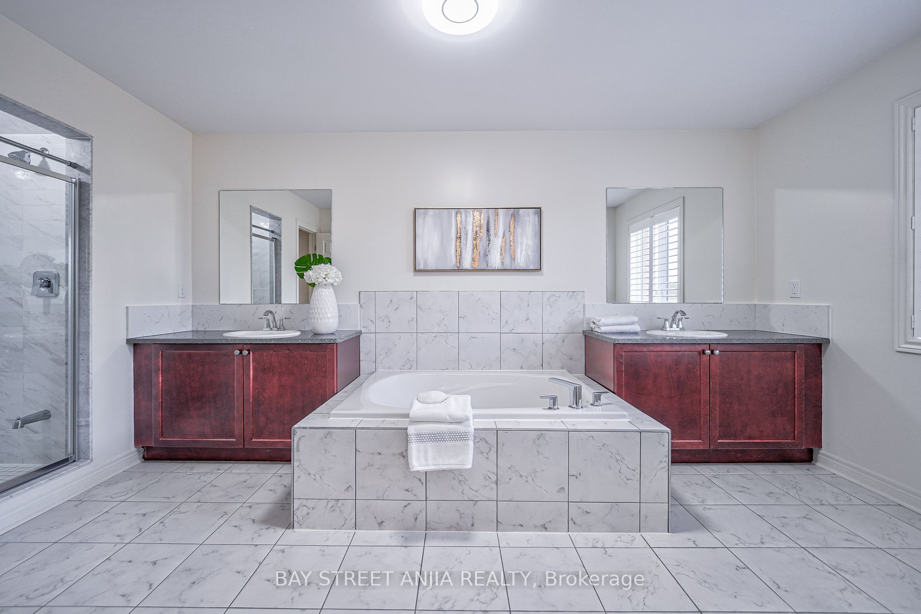 276 Greenwood Rd