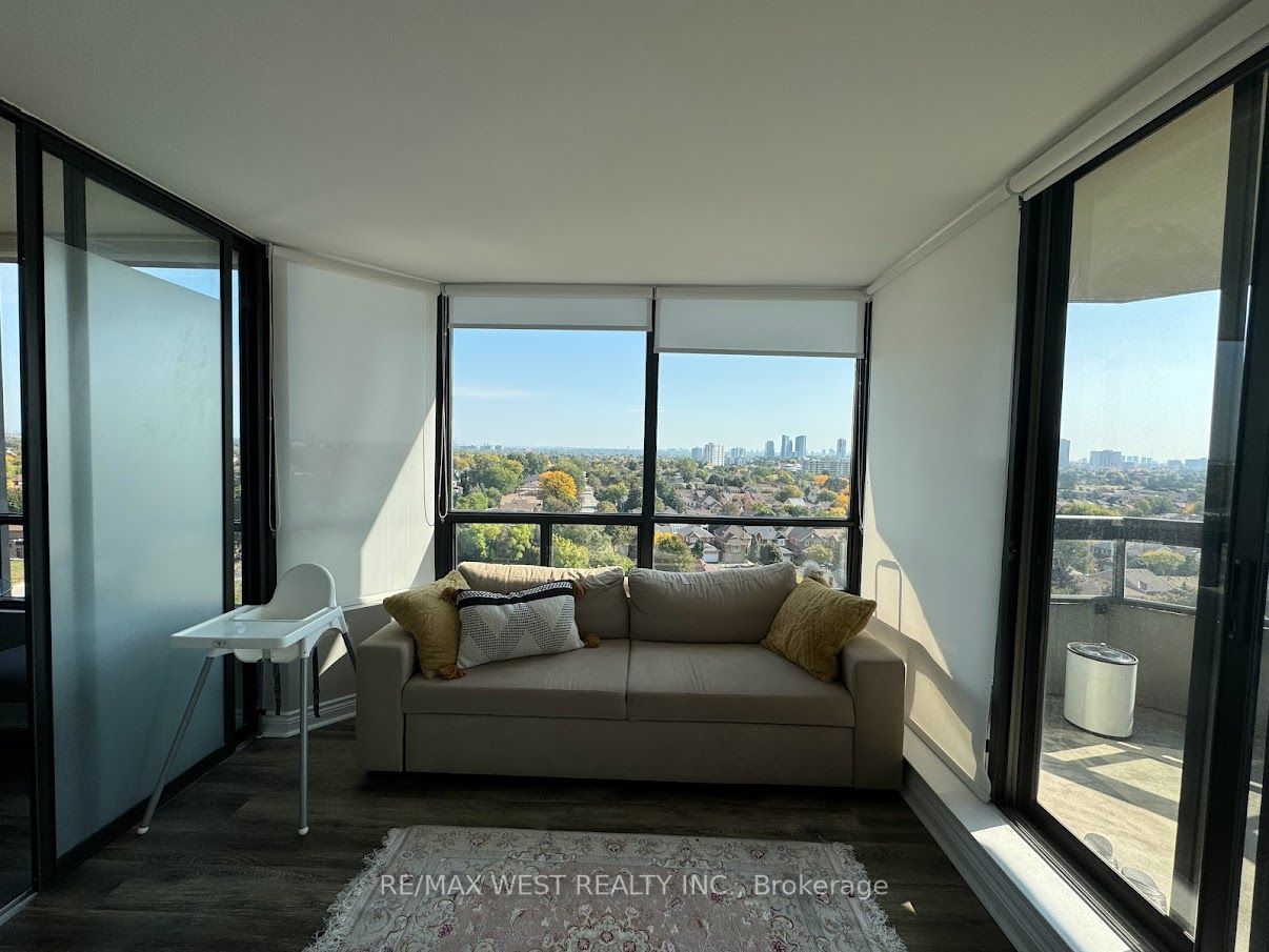 7460 Bathurst Street, #1210