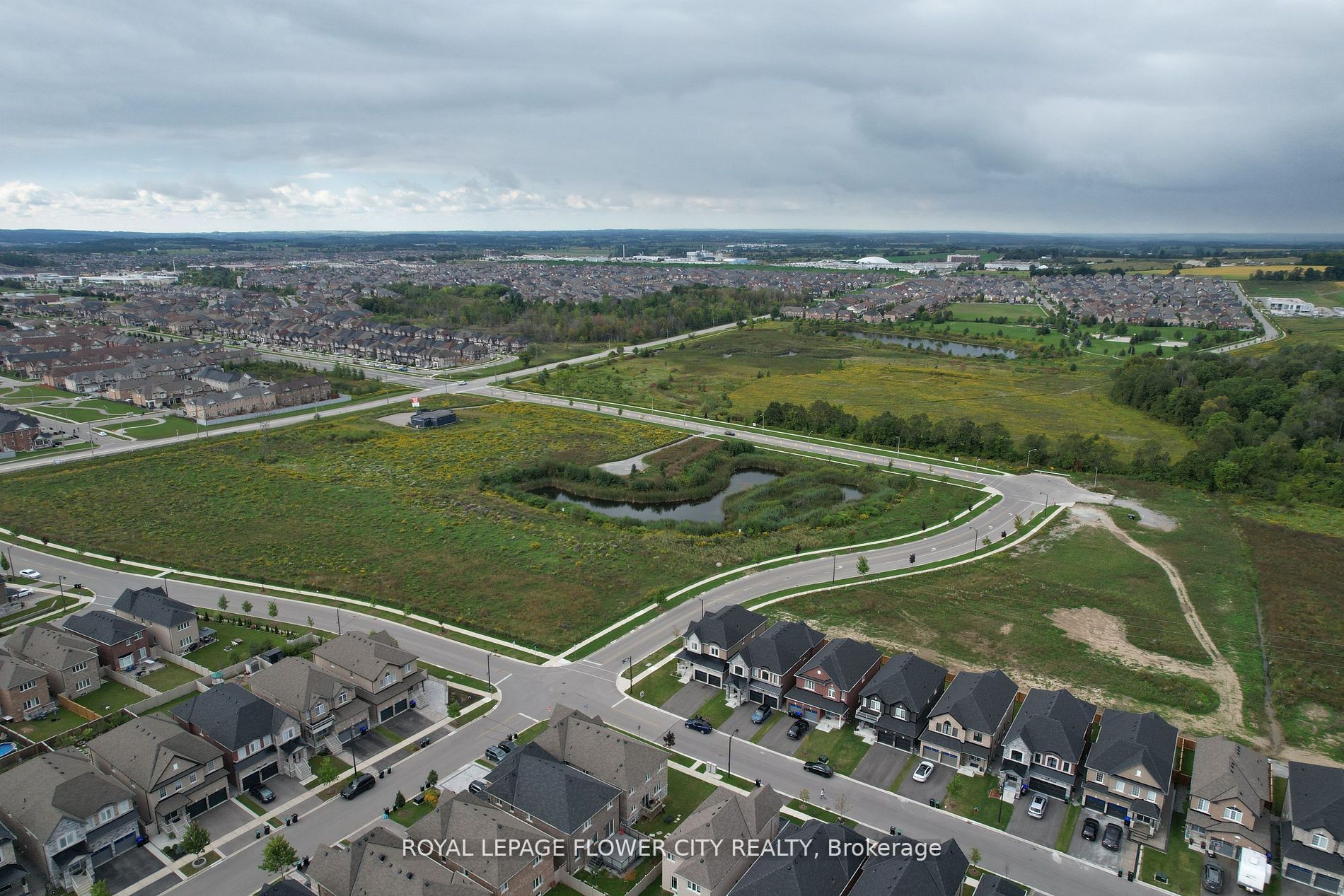 323 Chelsea Cres