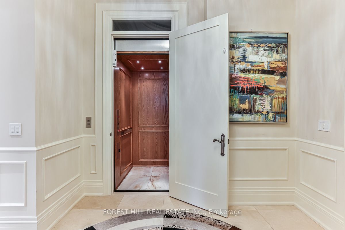 45 Kensington Dr