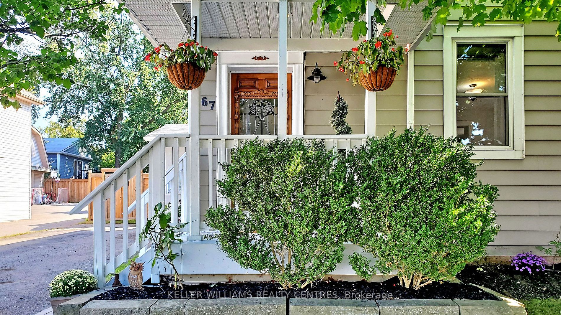 67 Main St S