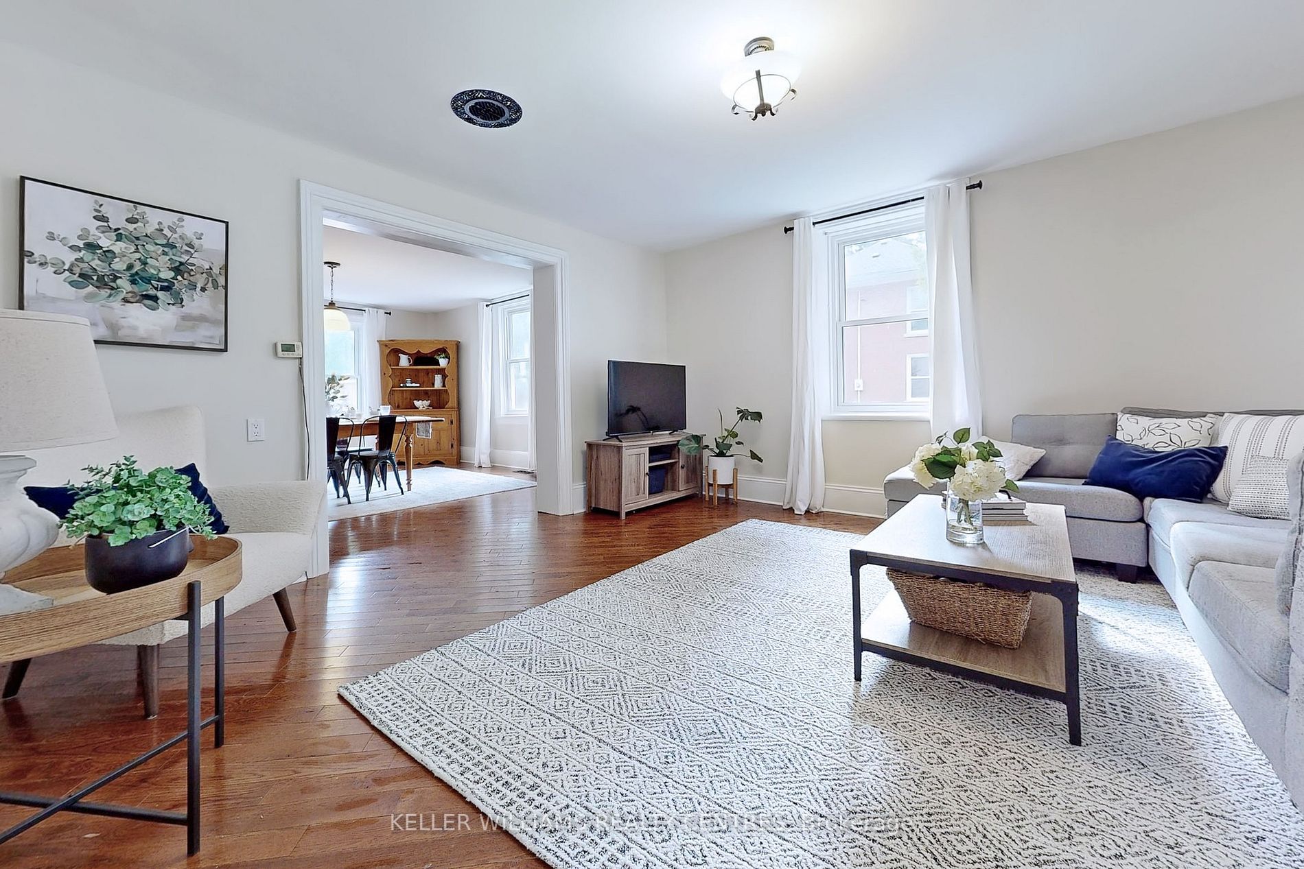 67 Main St S