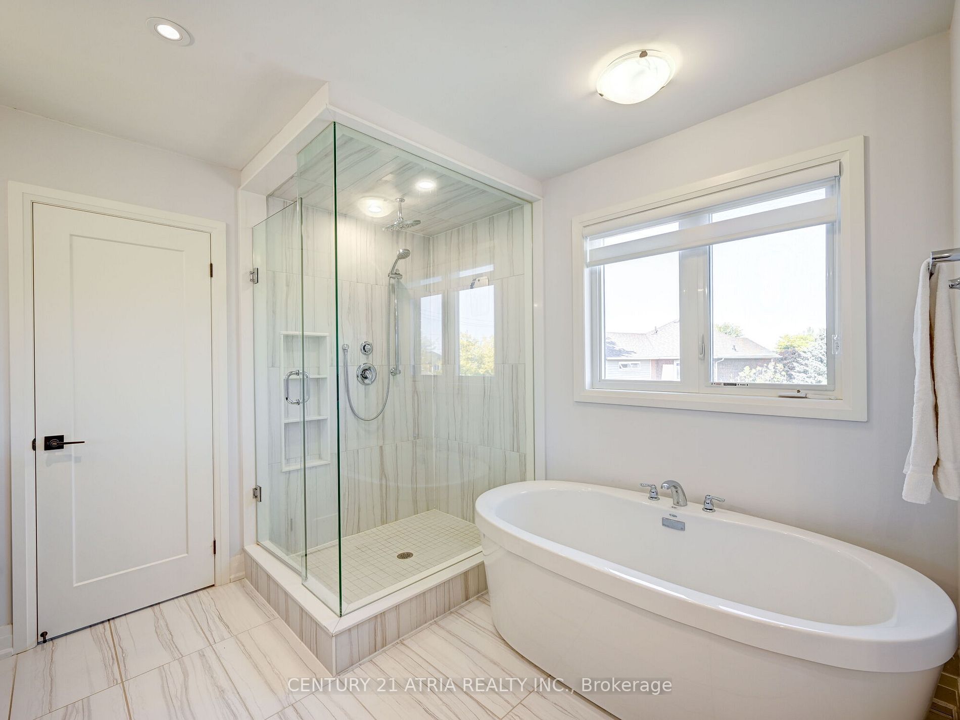 23 Low Boulevard
