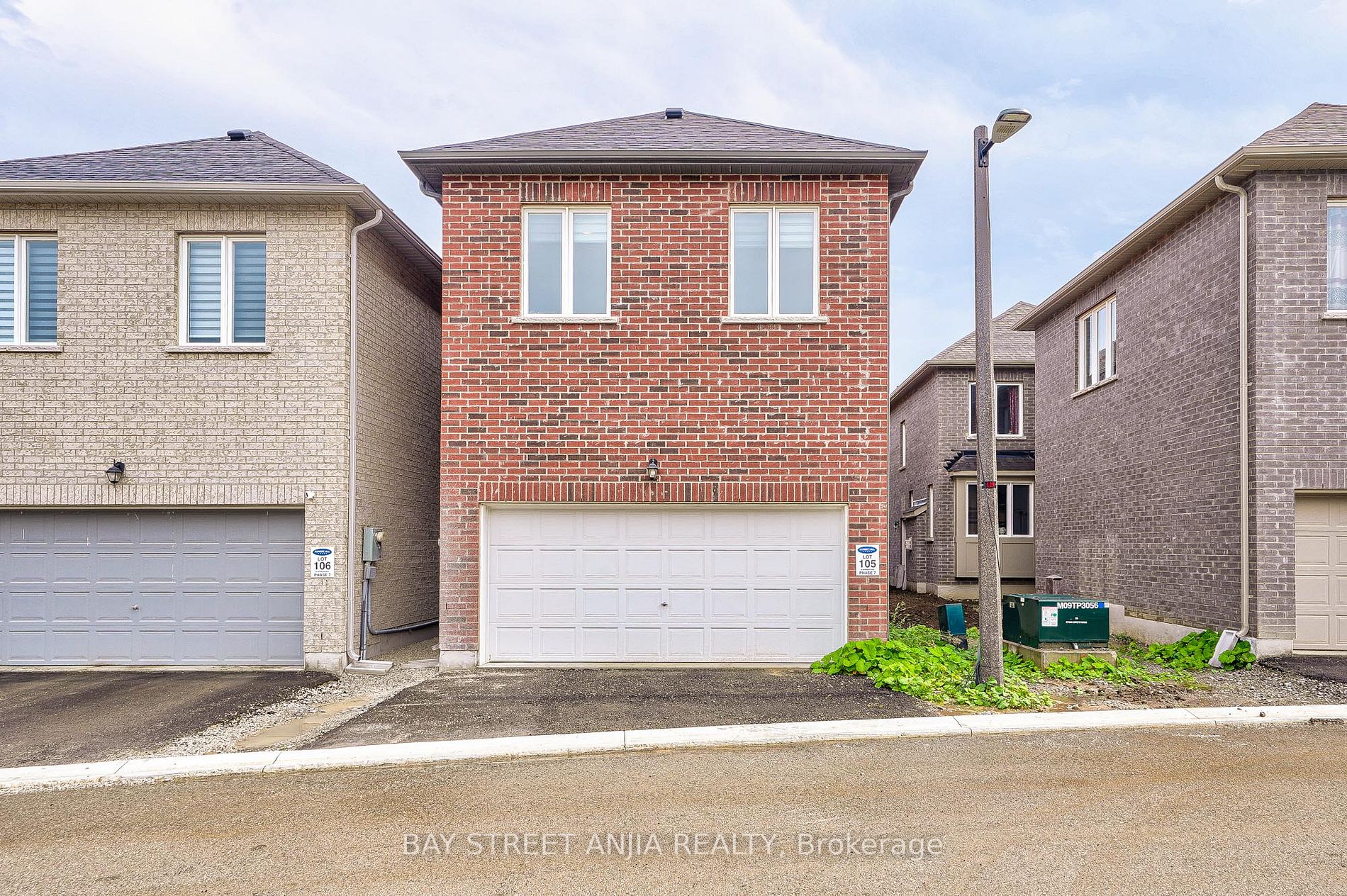 18 Waterleaf Rd