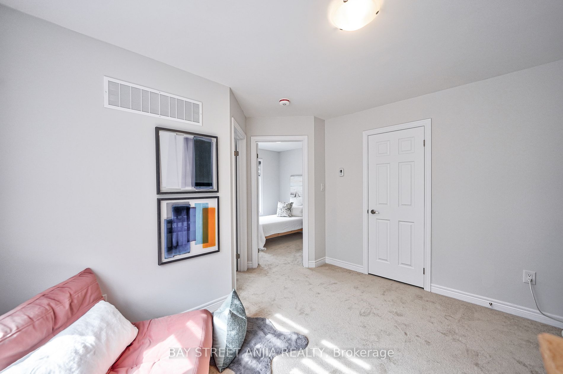 18 Waterleaf Rd