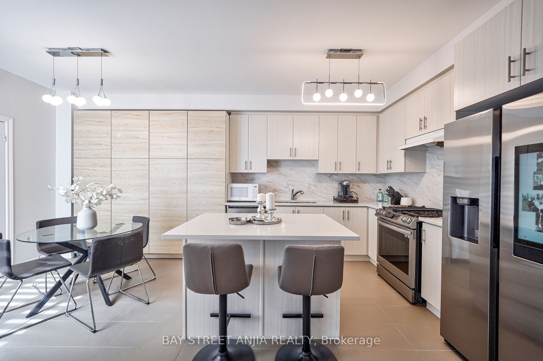18 Waterleaf Rd